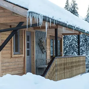 https://riverwood-lodge.hotels-rhonealpes.com