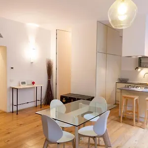 https://appartamento-tarra6.it-lombardy.com