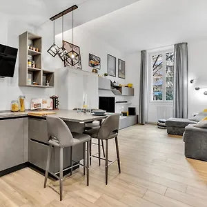 https://appartamento-beatrice-affitti-brevi-italia.it-lombardy.com