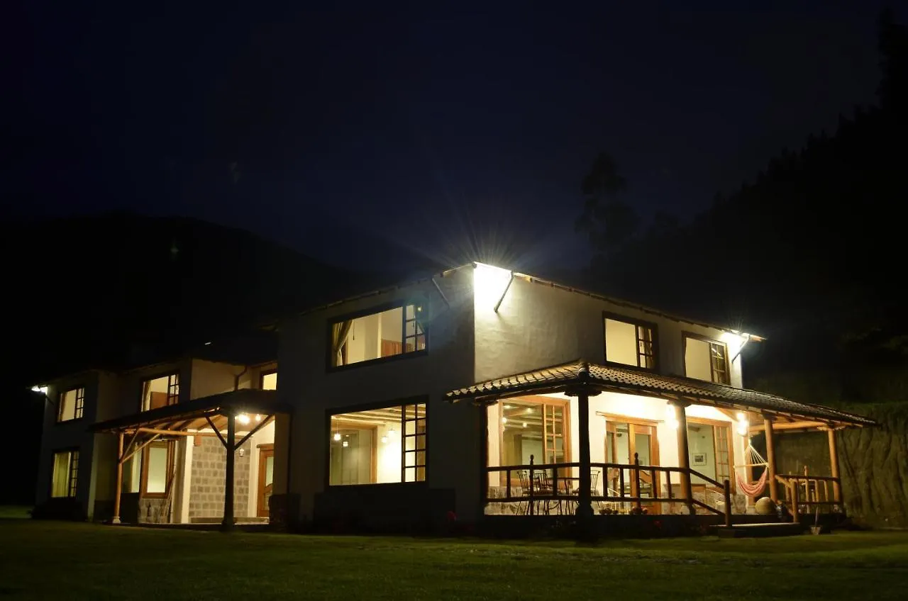 Alojamento de Turismo Selvagem Casa Ilayaku Vila Quito